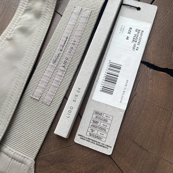 Rick Owens: EU46 Pearl Bauhaus Multi Pocket Utility Vest SS24 Lido - Picture 6 of 11